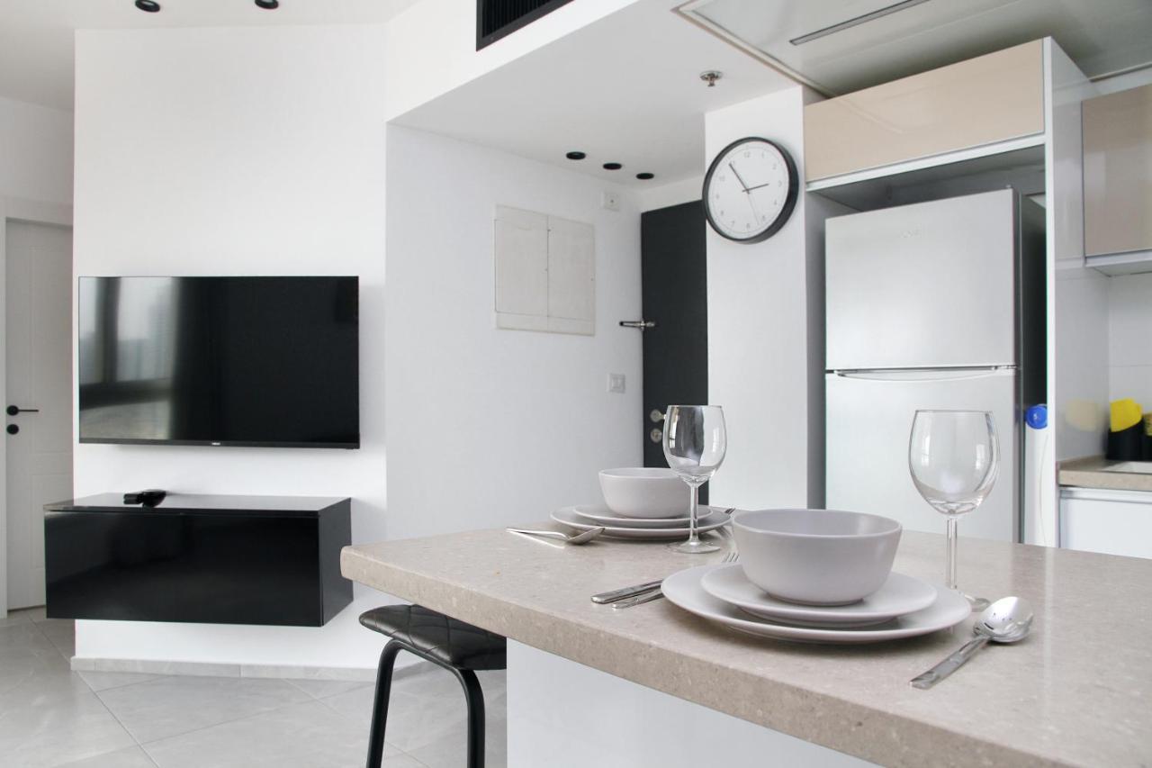 Apartments4You Leonardo 17 Bat Jam Exteriér fotografie