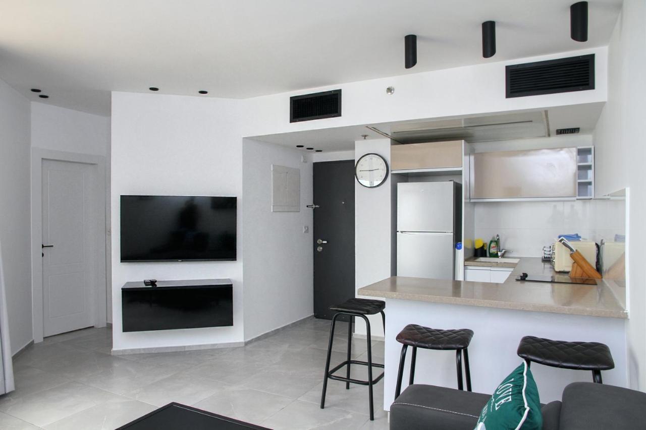 Apartments4You Leonardo 17 Bat Jam Exteriér fotografie